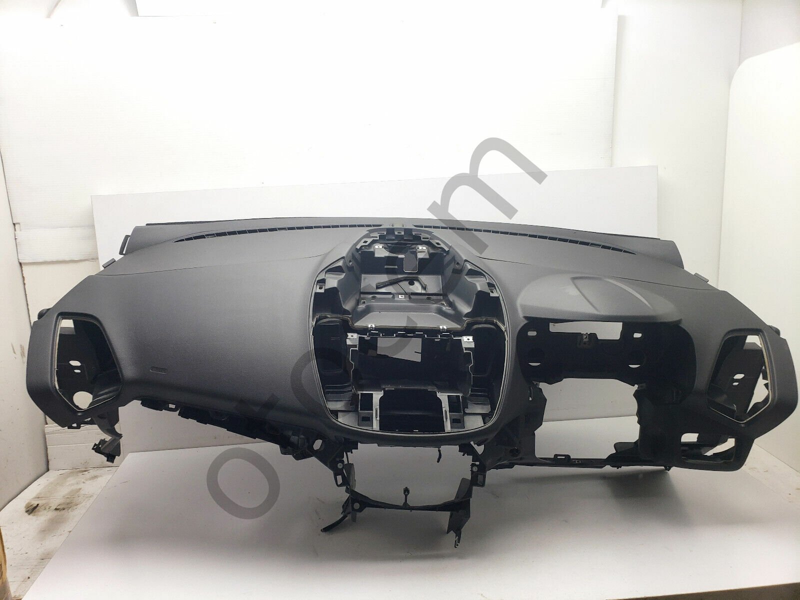 FORD KUGA 2013 - TORPİDO (ÖN GÖGÜS ) DOKUNMATİK EKRAN