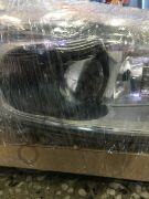 FORD FOCUS 3,5 2015 - 2018 UYUMLU ORJİNAL MERCEKLİ SAĞ FAR KOMPLE